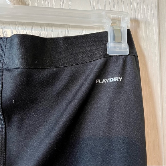 REEBOK Play Dry Black Monogrammed Waistband Capri Running Yoga Leggings—… - Picture 8 of 10